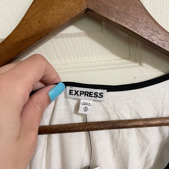 Express Womens NWT White black Sheer Panel Sleeveless Tank Top Blouse XS - Picture 2 of 6